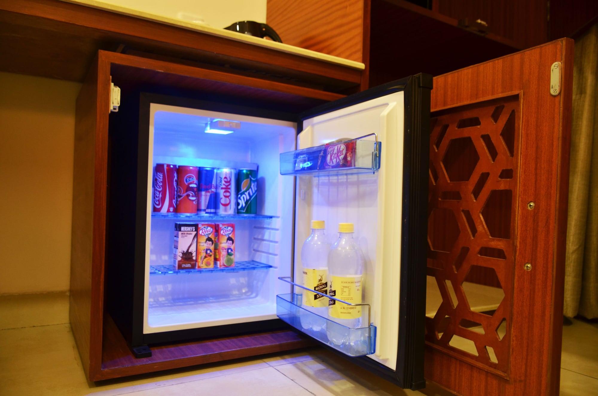 Mint Hotel Premia Chandigarh, Zirakpur Экстерьер фото