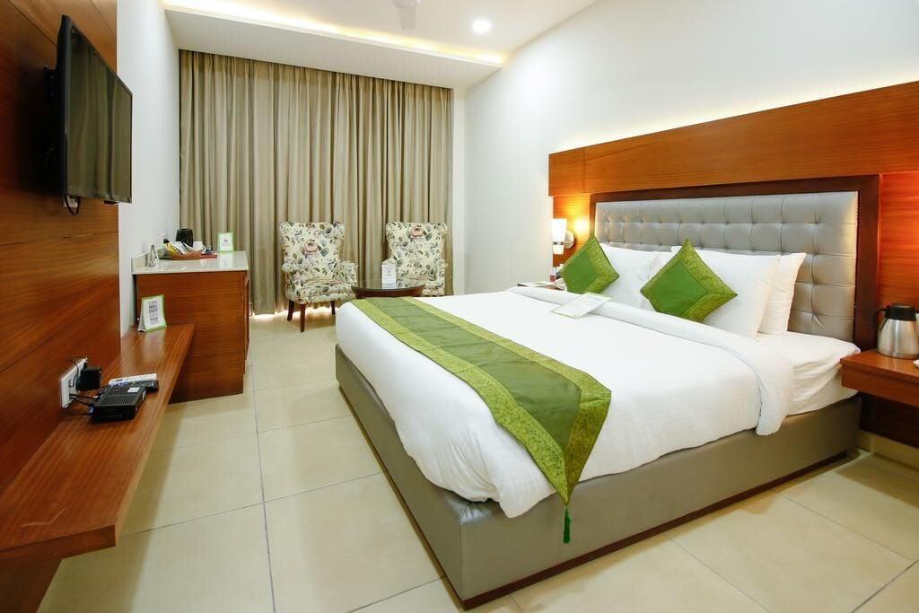 Mint Hotel Premia Chandigarh, Zirakpur Экстерьер фото