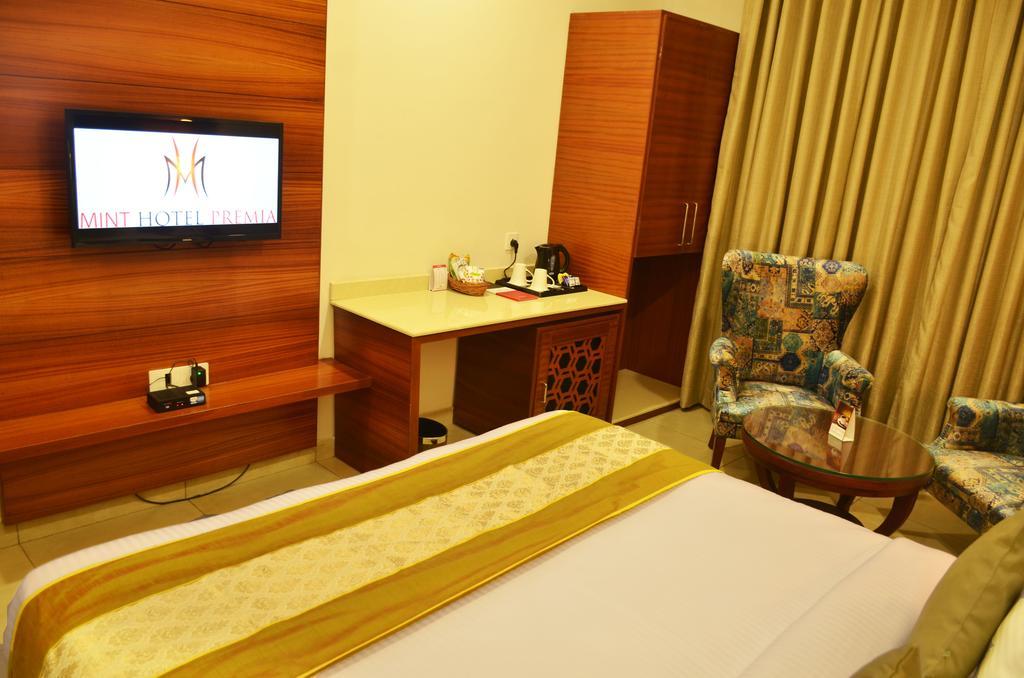 Mint Hotel Premia Chandigarh, Zirakpur Экстерьер фото